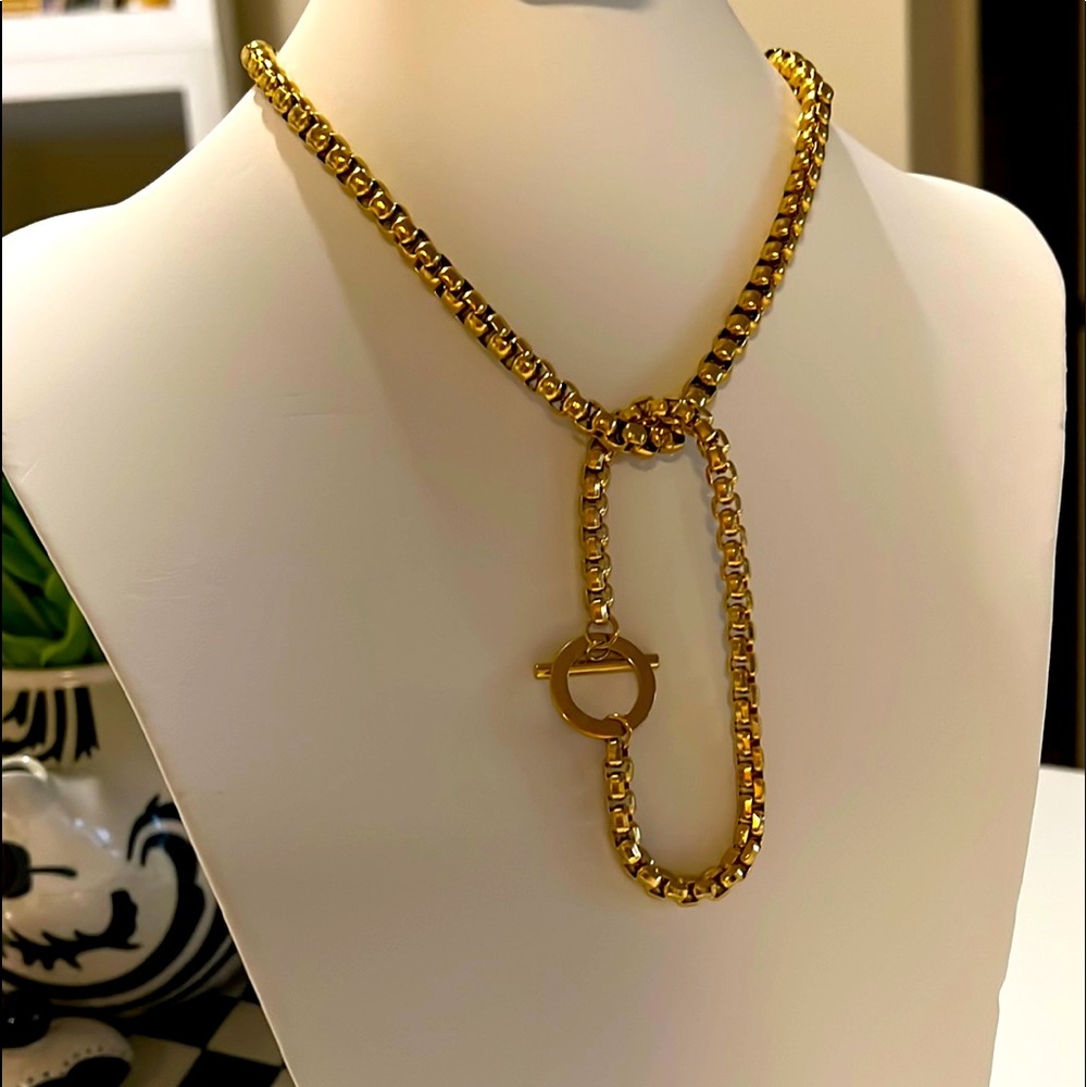 Gold Tone set of necklace and bracelet